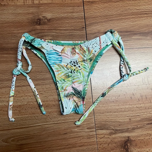 Beach Palm Tree Brazilian Bikini Bottom - Picture 2 of 4